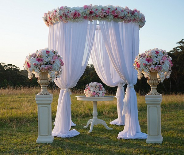Svatební altánek, 2x květinové sloupky
